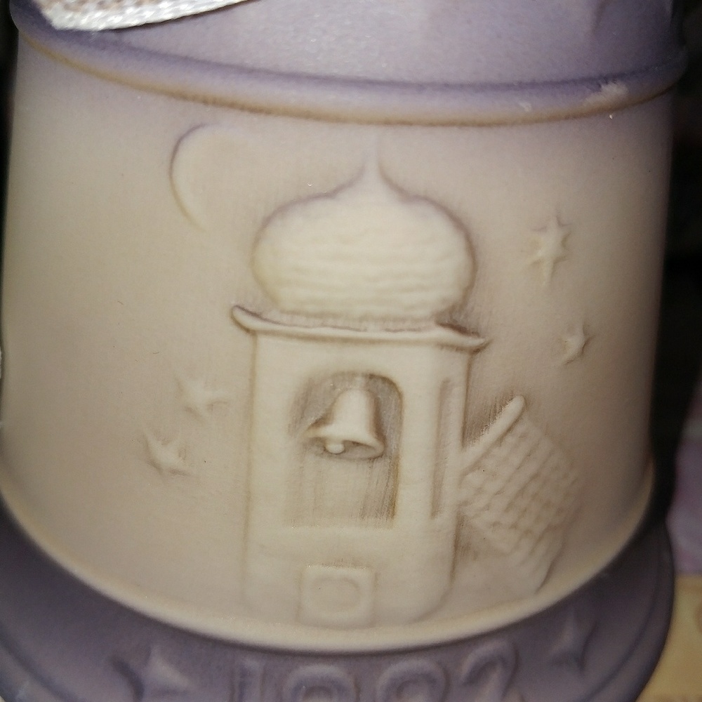 Hummel bell